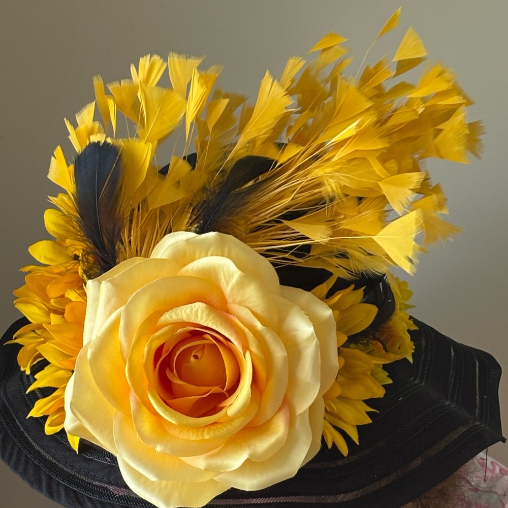 Elegant Yellow Floral Women's Hat